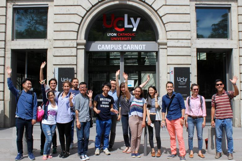 섬네일: ILCF Lyon 리옹카톨릭