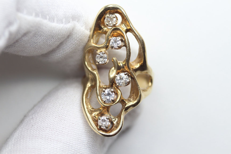 14k gold & diamond ring