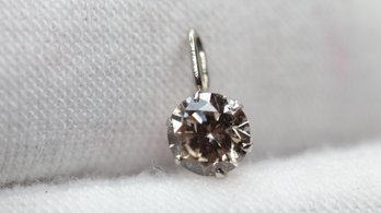 18k gold pendant featuring a central diamond, available in Furlong, PA.