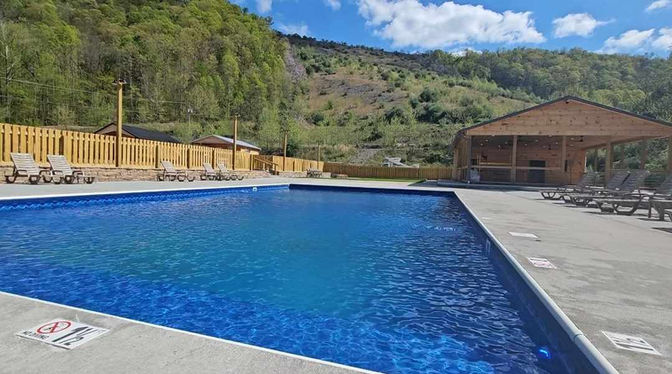 Trail 59 Grill pool, grill, restaurant, ATV Resort, Hatfield McCoy Trail System