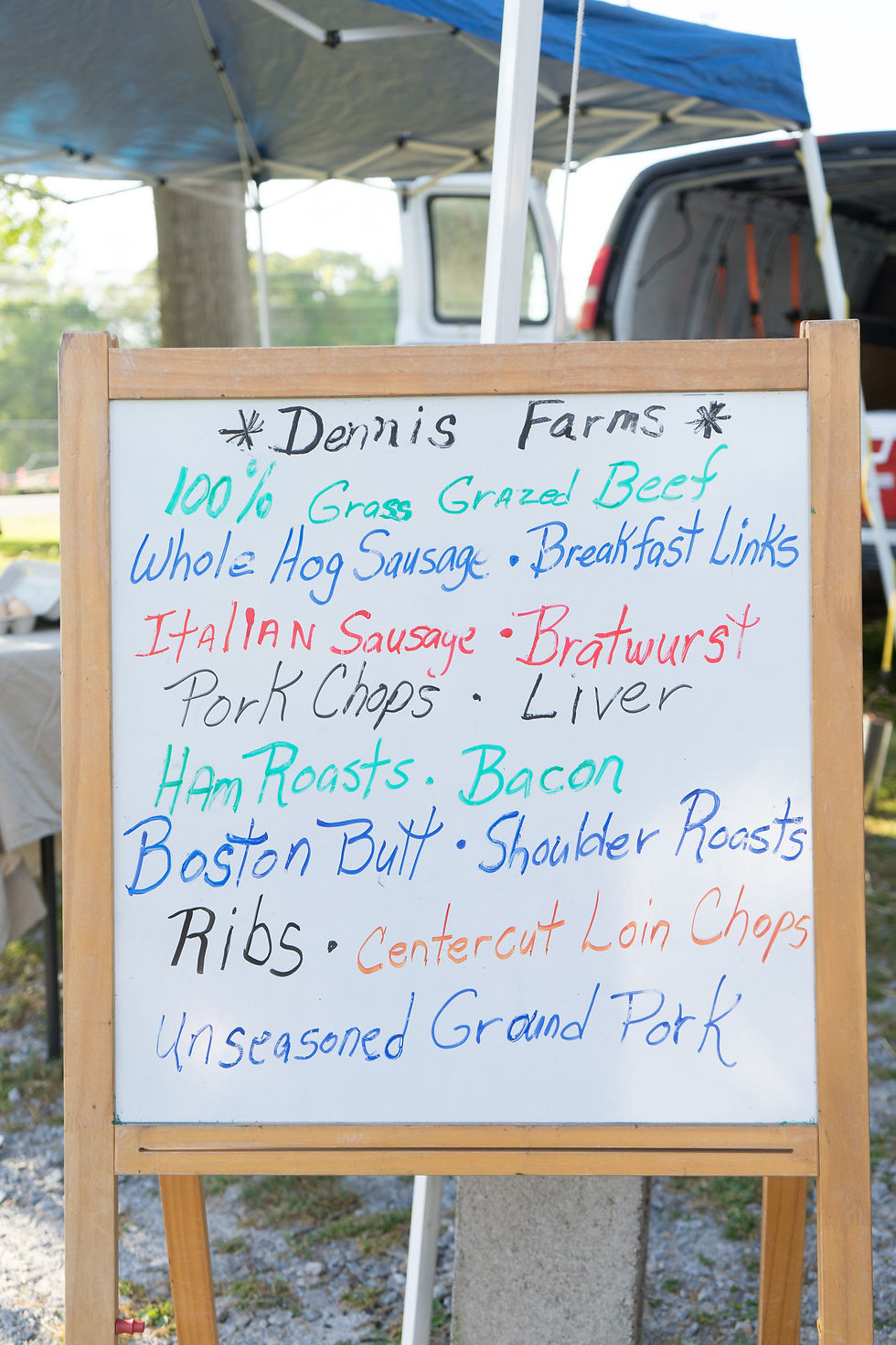 dennis-farms-sign
