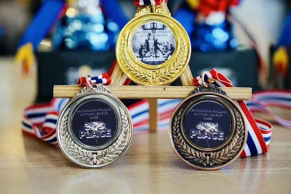 ภาพขนาดย่อ: เหรียญรางวัลโรงเรียน MA001