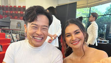 มาดามลิต้า ร่วมงานเดินพรมแดง อ. บัณฑิต อึ้งรังษี