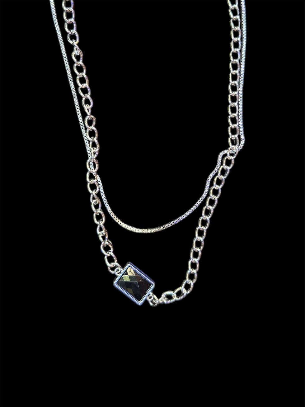 थंबनेल: MONOLITH