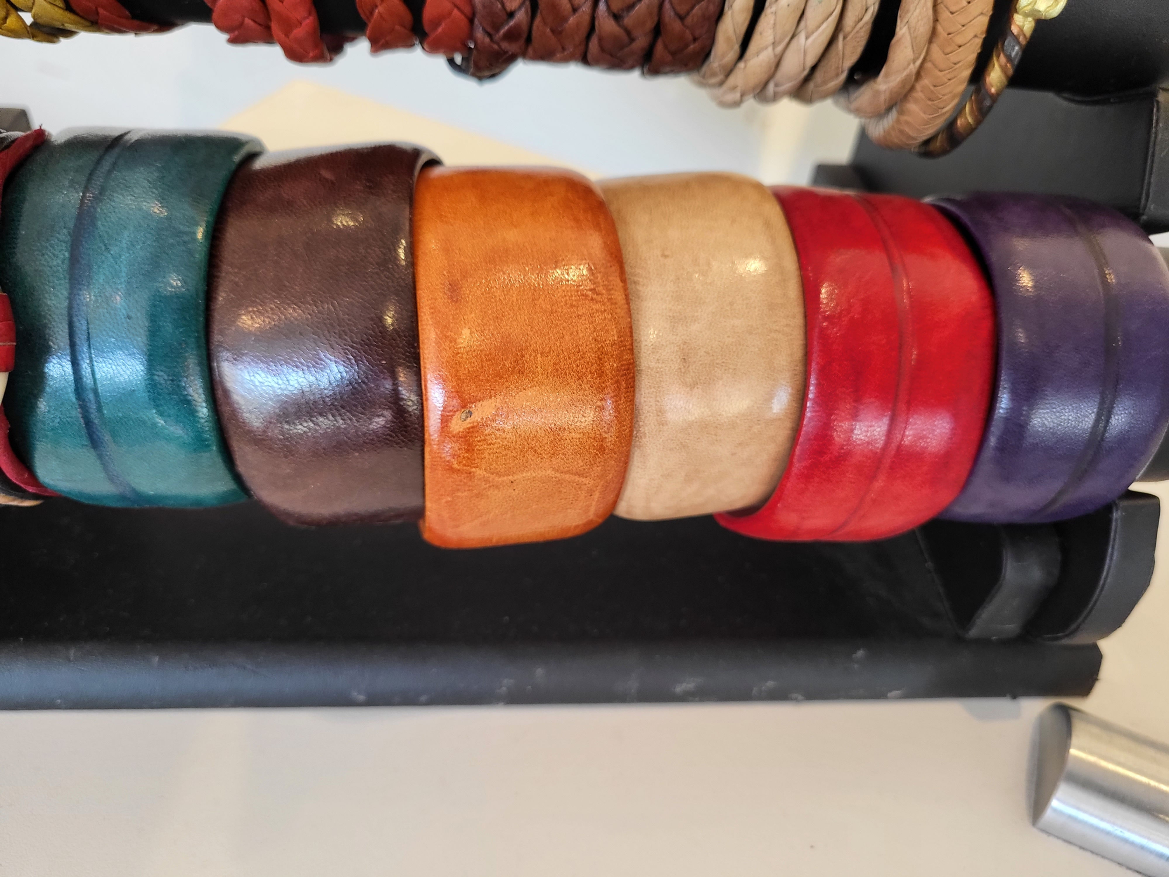 Bracelet. En Cuir 100%