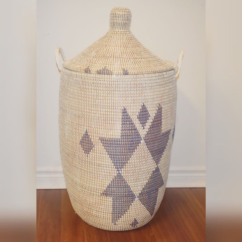 Thumbnail: Ethnic laundry basket/Panier à linge ethnique