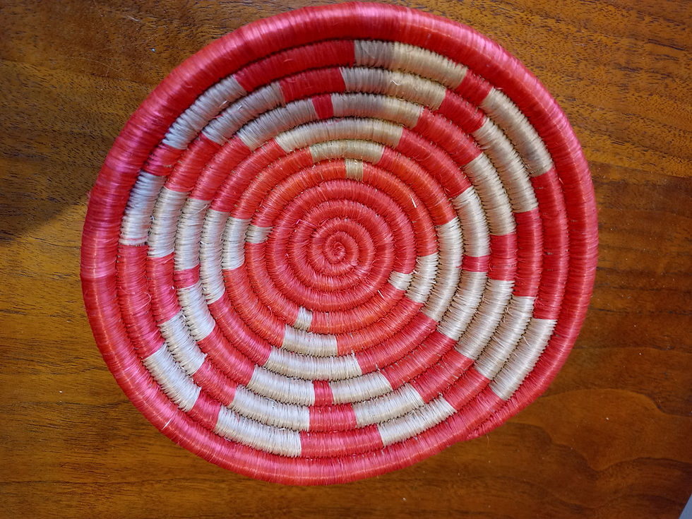 Thumbnail: Zambian woven Wall Decoration/D�coration en vannerie zambienne