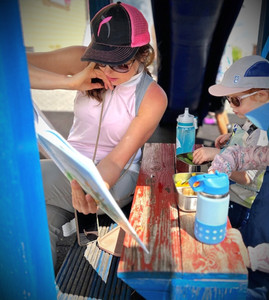 Wetterhexenweg Hexenweg Wirzweli reading Lizi to kids