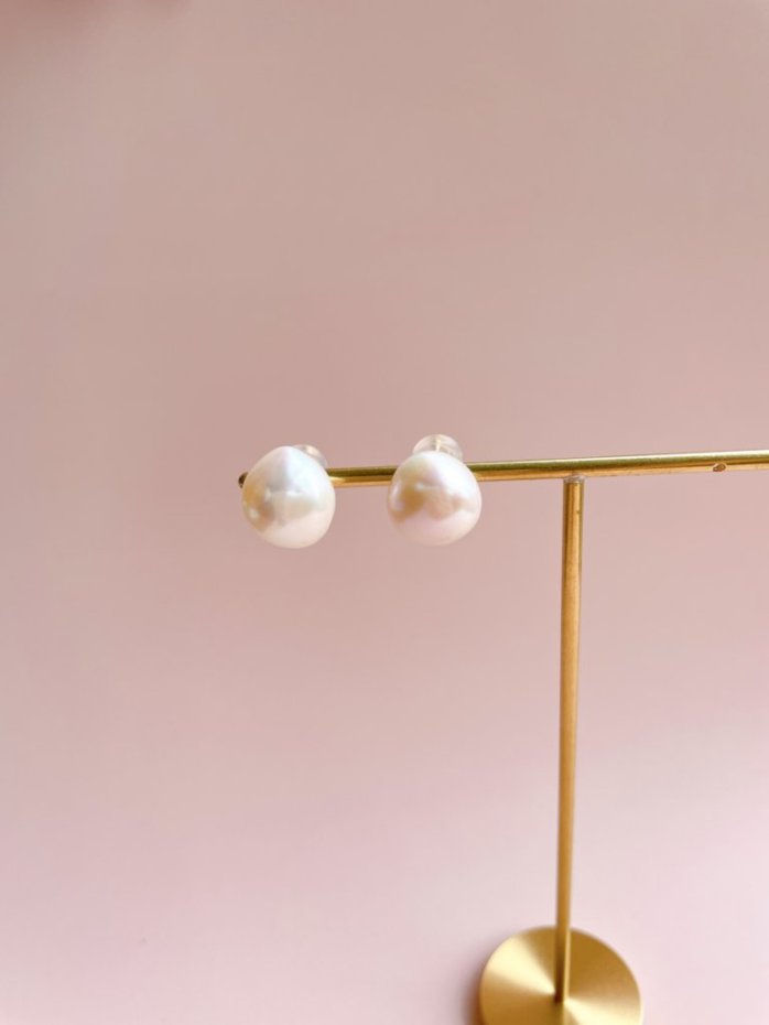 white pearl pierce