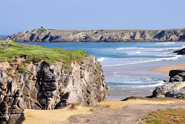 QUIBERON ET SES FALAISES