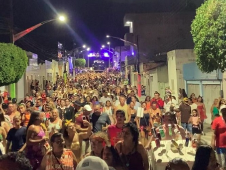 Maior carnaval de rua de Alagoas: Capital dos Cânions bate recorde de público neste domingo (15)