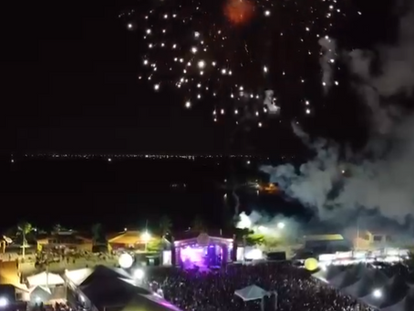 Primeira noite da festa de Santo Antônio atrai multidão em Glória 