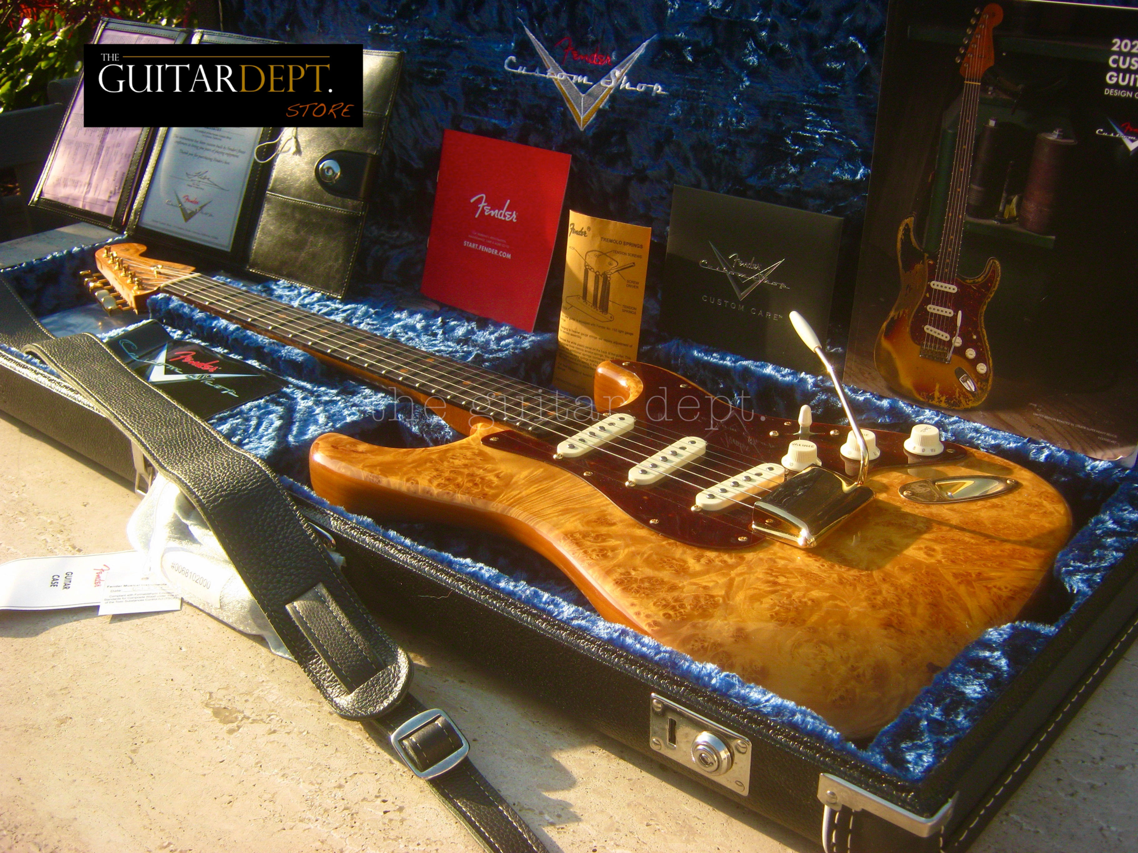 ♚AS_NEW♚2022 Fender CUSTOM SHOP Artisan BURL Maple STRATOCASTER♚AAAA♚EBONY♚HW's!