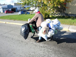 癌症,失业,拾荒
