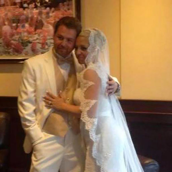 couple-trahi-mercedes.jpg
