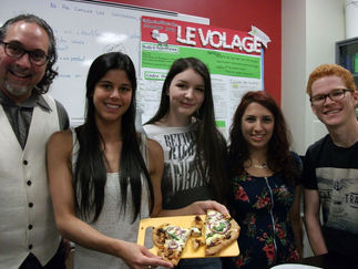 又一奇葩:魁省化学教师教学生用工业垃圾烹饪做饭