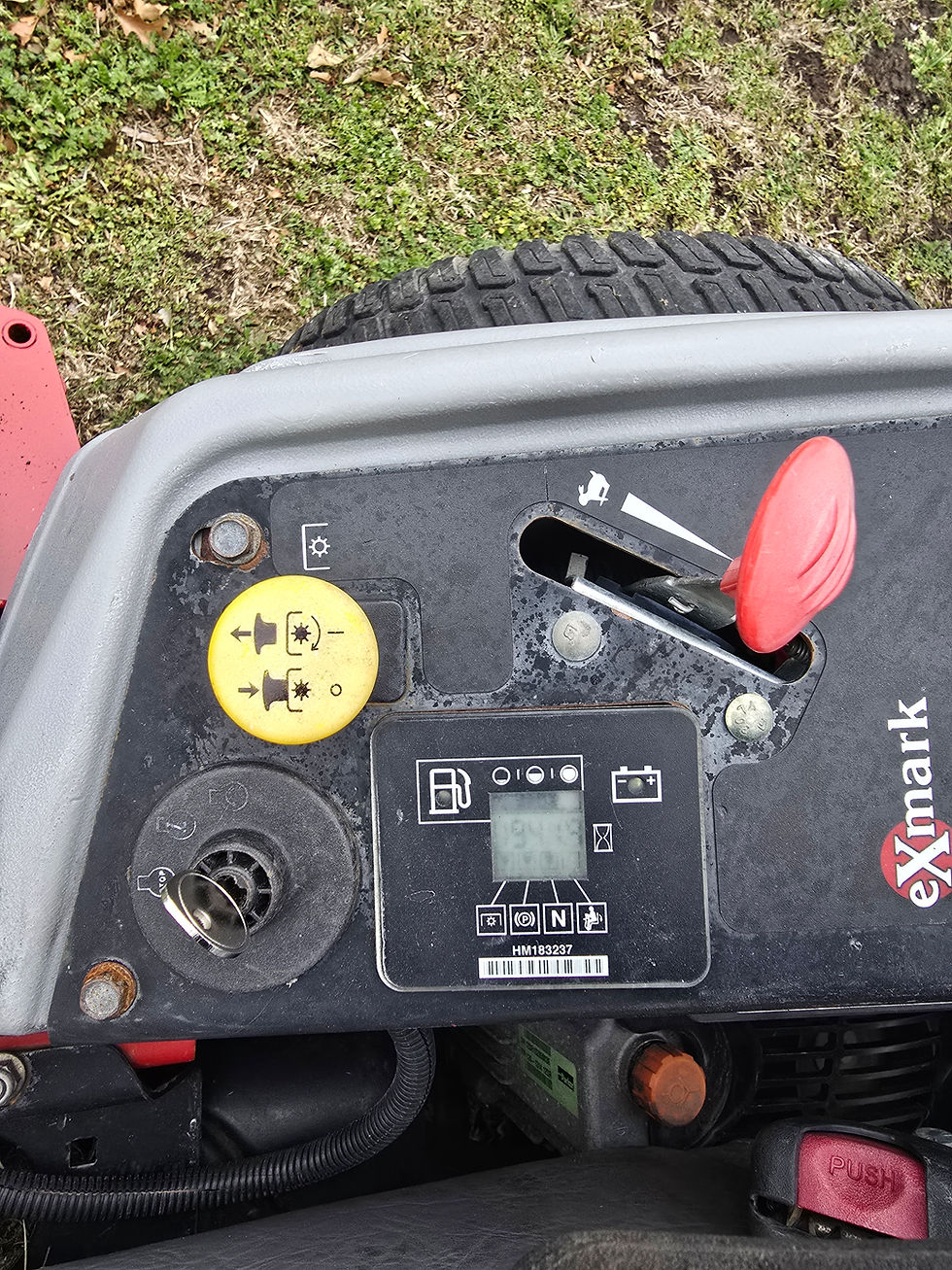 Thumbnail: 2017 Exmark Lazer Z 60" E-Series Zero Turn Mower