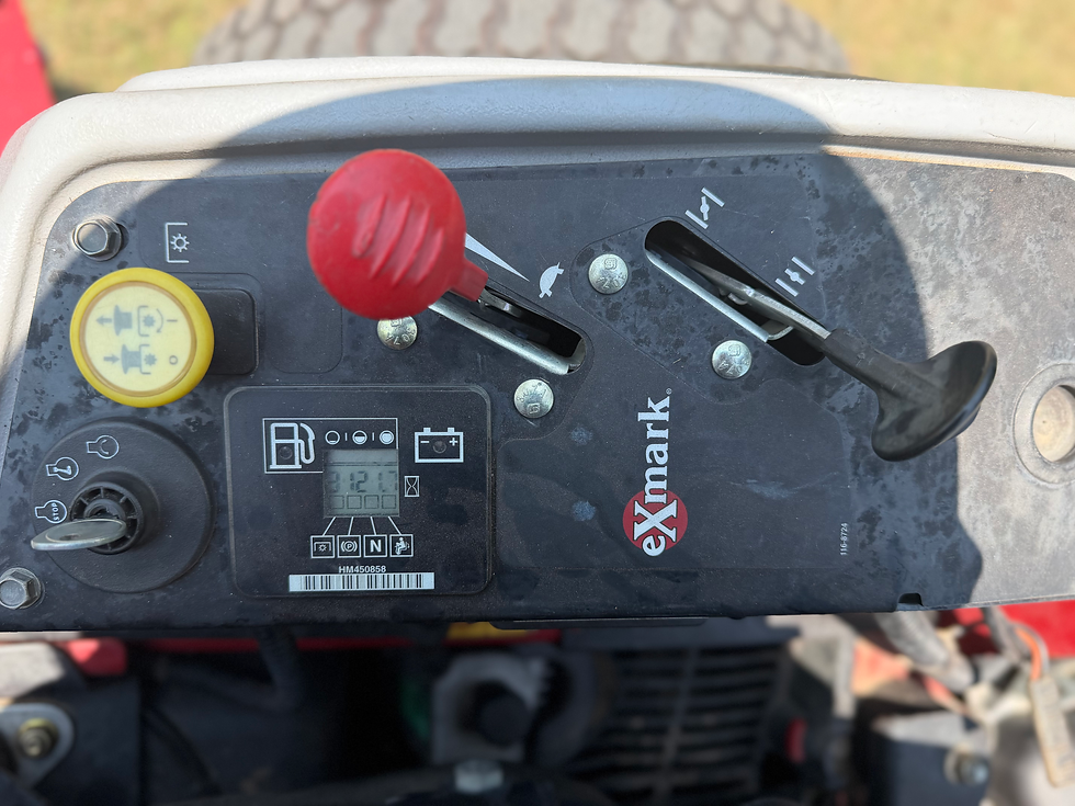 Thumbnail: 2022 Exmark Lazer Z 60" Zero Turn Commercial Mower