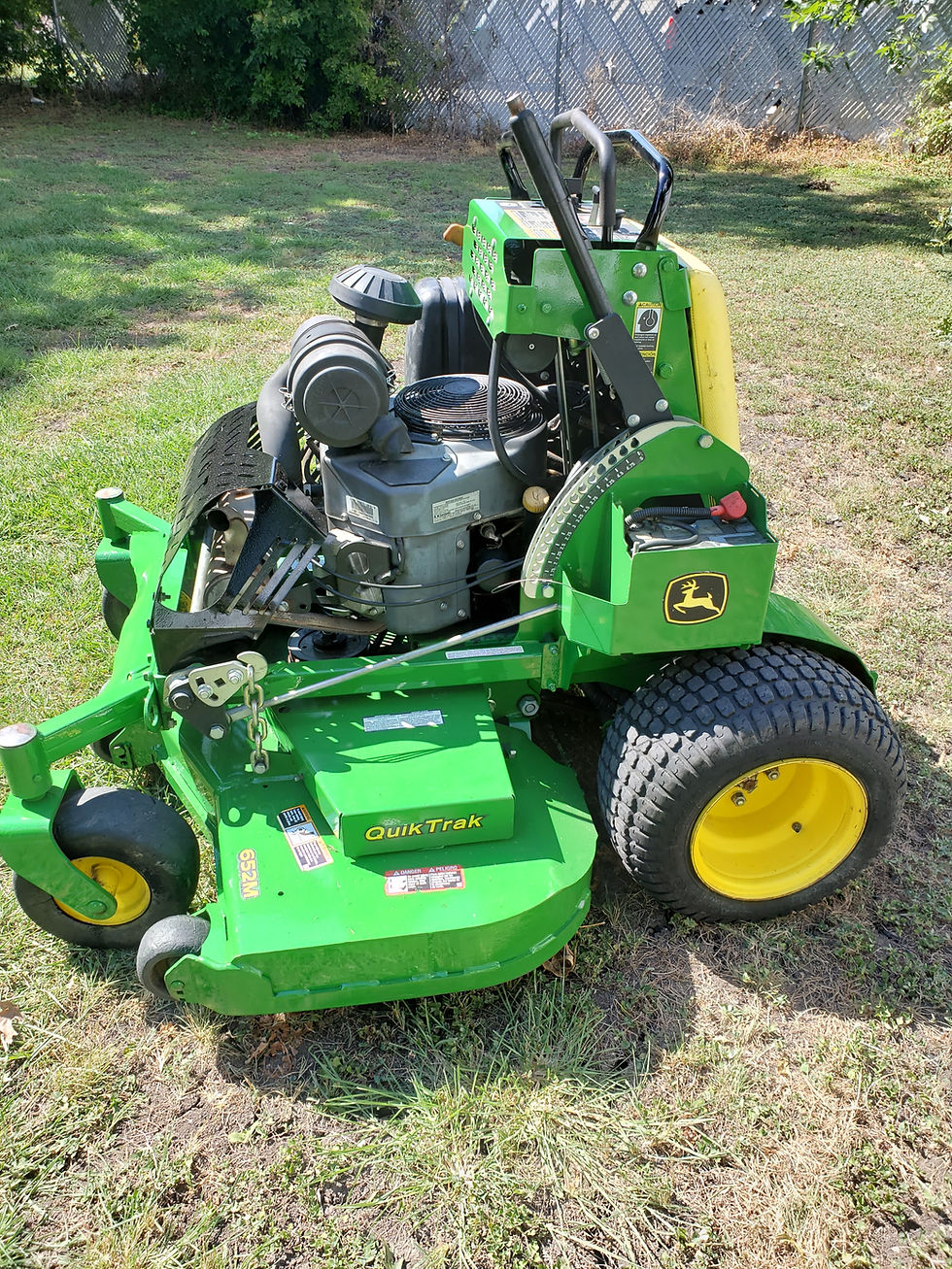 Thumbnail: 2017 John Deere 652M Quicktrak 52" Stand on mower