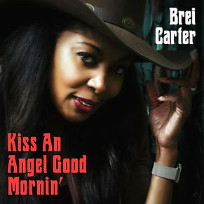 Brei Carter Kiss a angle Photo.jpeg