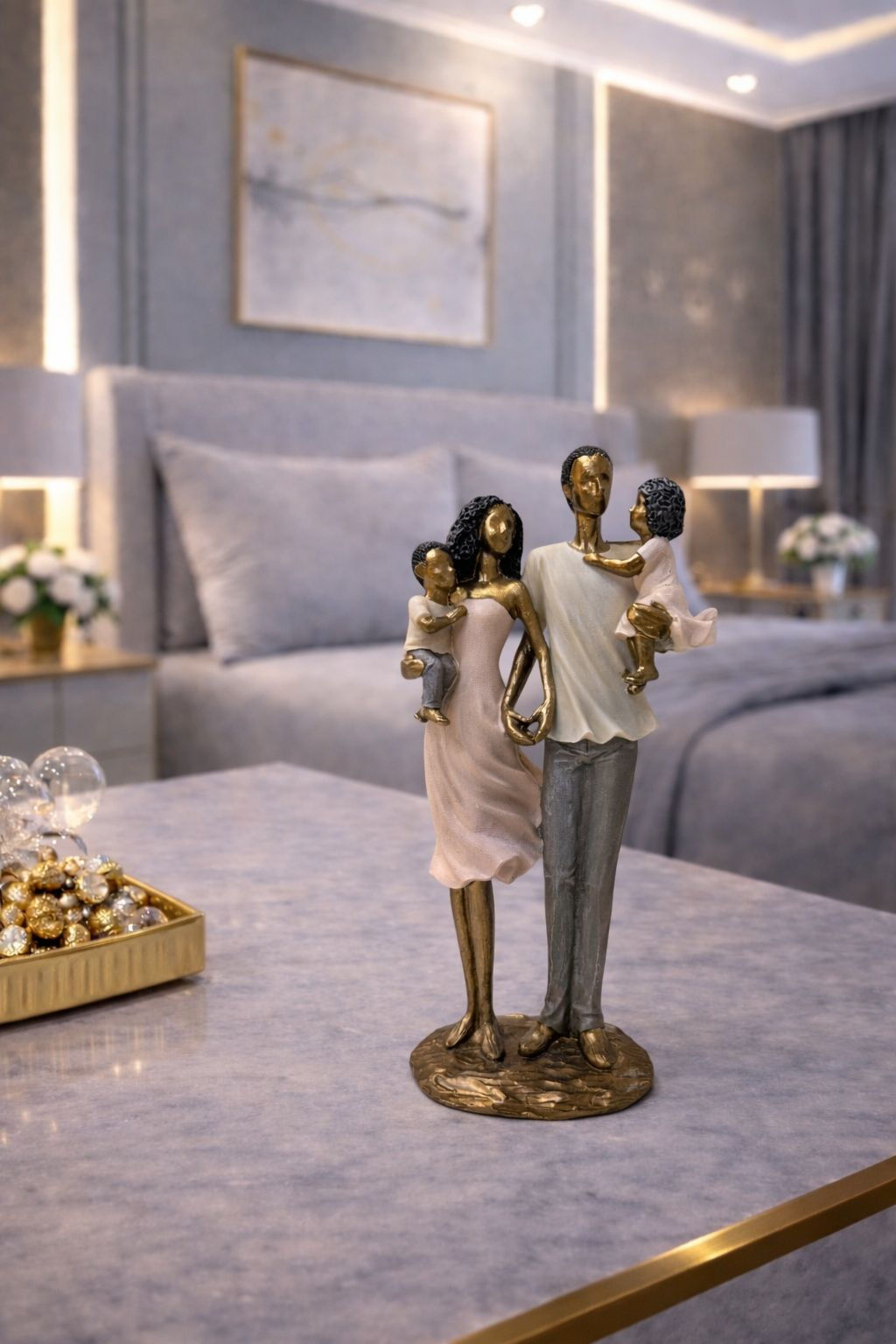 FAMILIA DECORATIVA CASAL COM FILHOS - 1UN