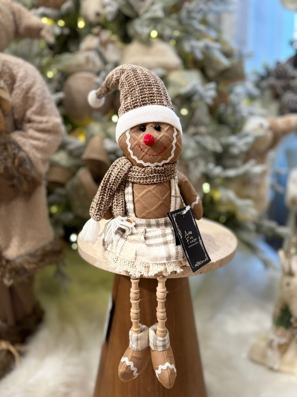 BONECO GINGERBREAD SENTADO (BEGE) 45cm - 1UN