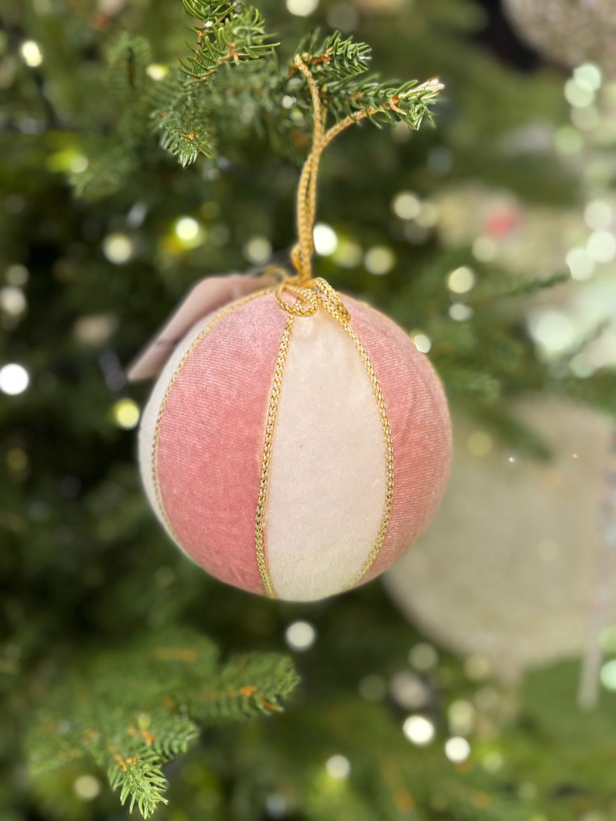 BOLA NATAL 10CM - 1UN VELUDO (ROSE/BRANCO)