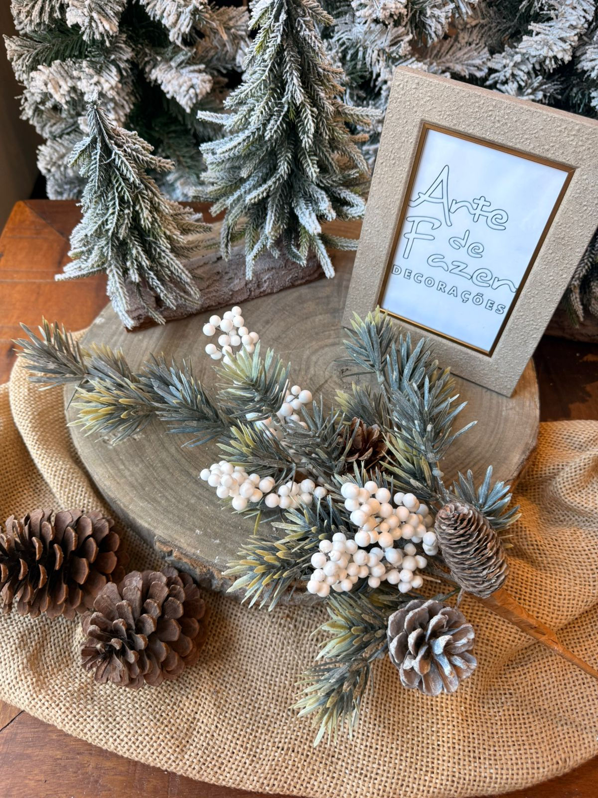 GALHO NATAL BERRY C/ PINHA (VERDE/BRANCO) 58cm - 1UN