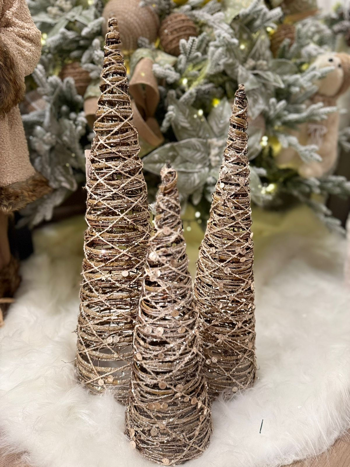ARVORE CONE CONJUNTO C/3 (CHAMPANHE) - 1UN
