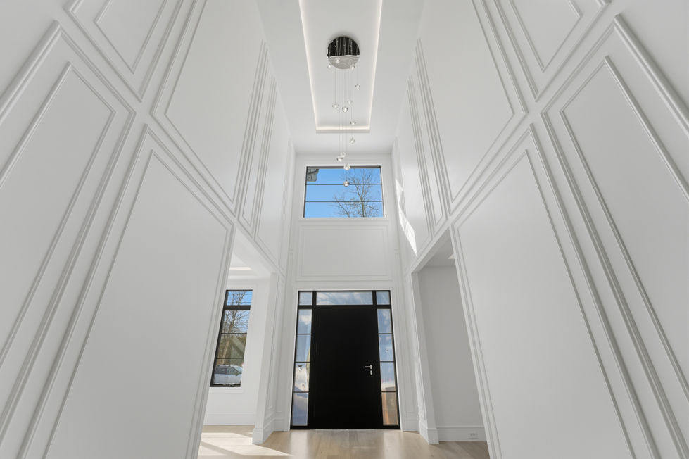71 knollwood foyer