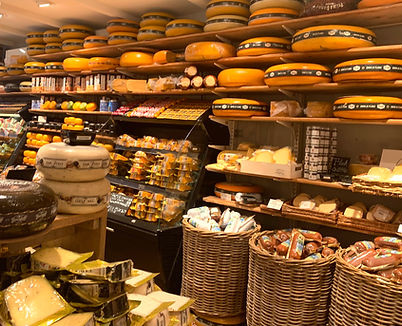 Fully+stocked+shelves+photo+credit+Anna+Mindess.jpeg