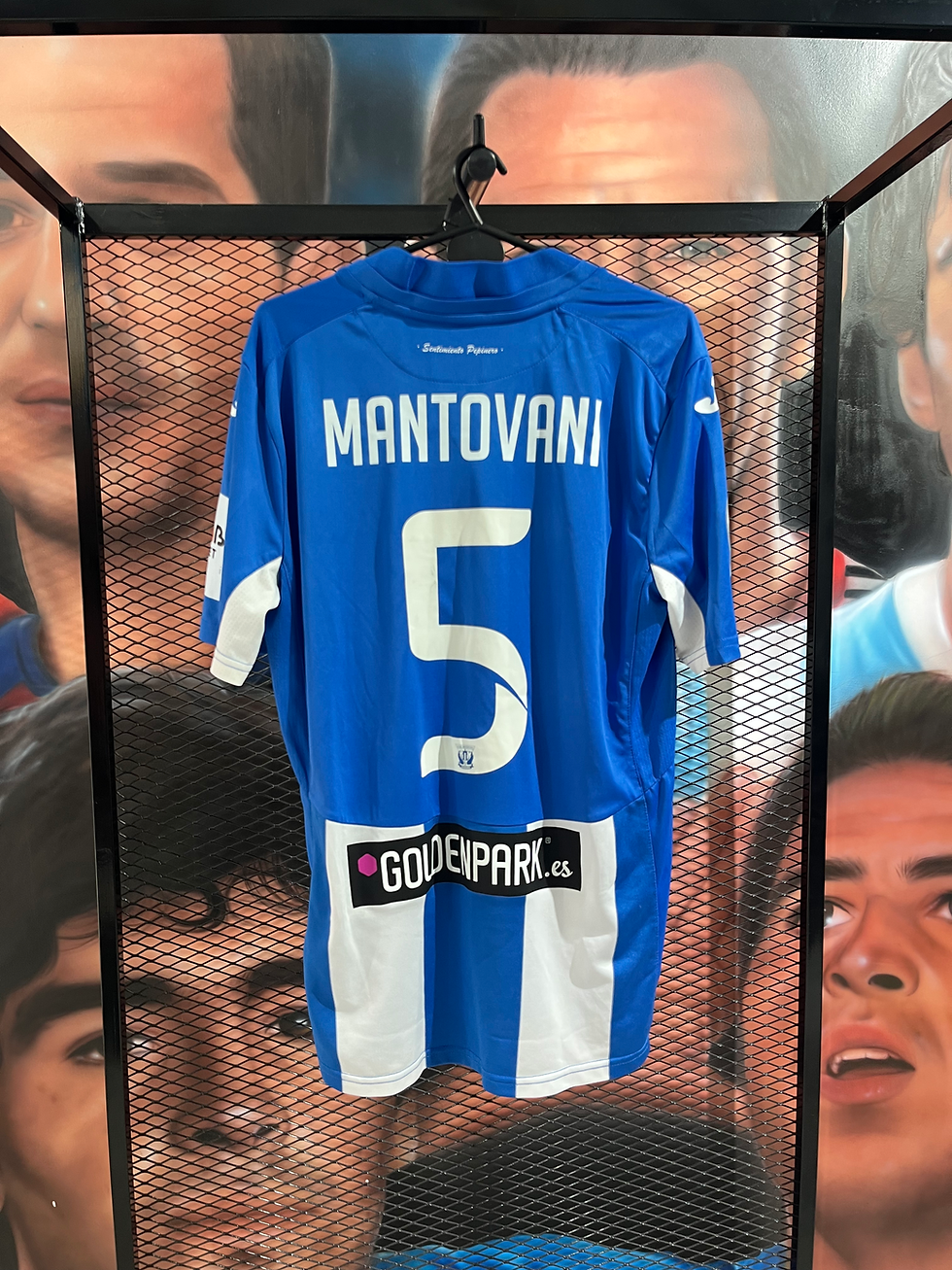 Miniatura: Camiseta del Leganes 2017/18 La Liga #5 Mantovani