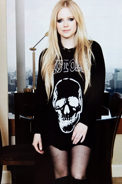 Avril.png