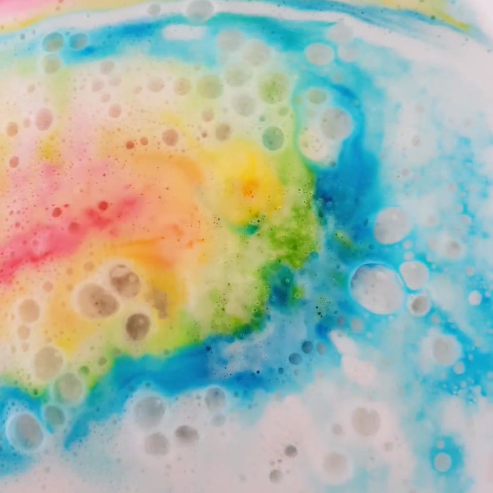 Thumbnail: Rainbow pizza bath bomb demo