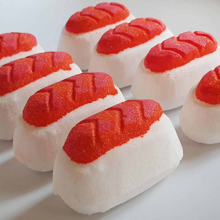 Thumbnail: Peach sushi bath bomb