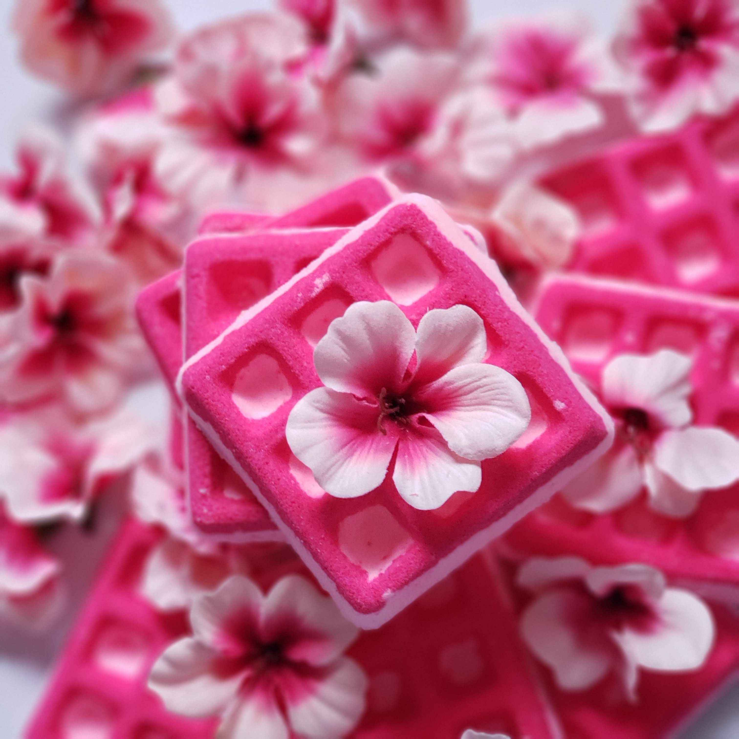 Essential Oil Geranium waffle bath bomb