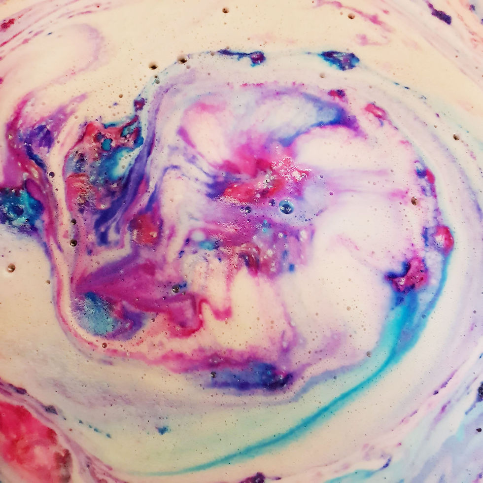 Thumbnail: purple grape pizza bath bomb hubba bubba