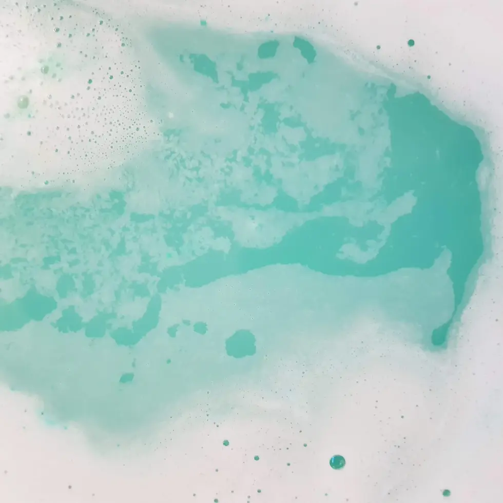 Thumbnail: kaolin clay surprise bath bomb