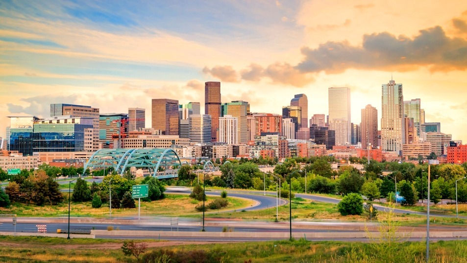 DenverSkyline_Sunset_02_edited_edited.jpg