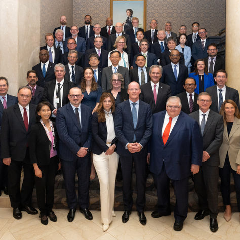 Group Picture of Central Bankers