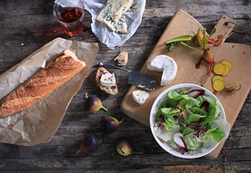 Salad with Baguette