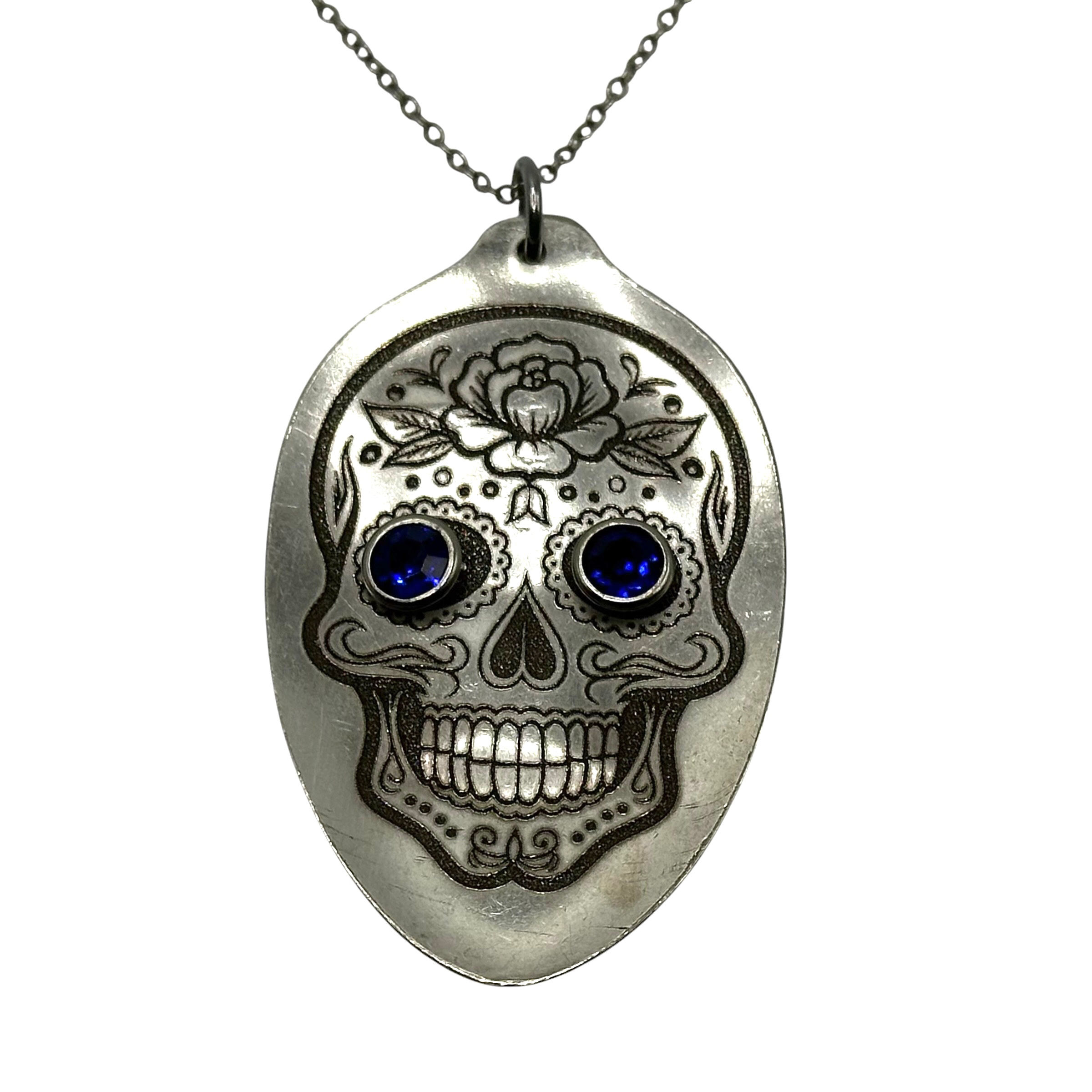 Skull pendant.