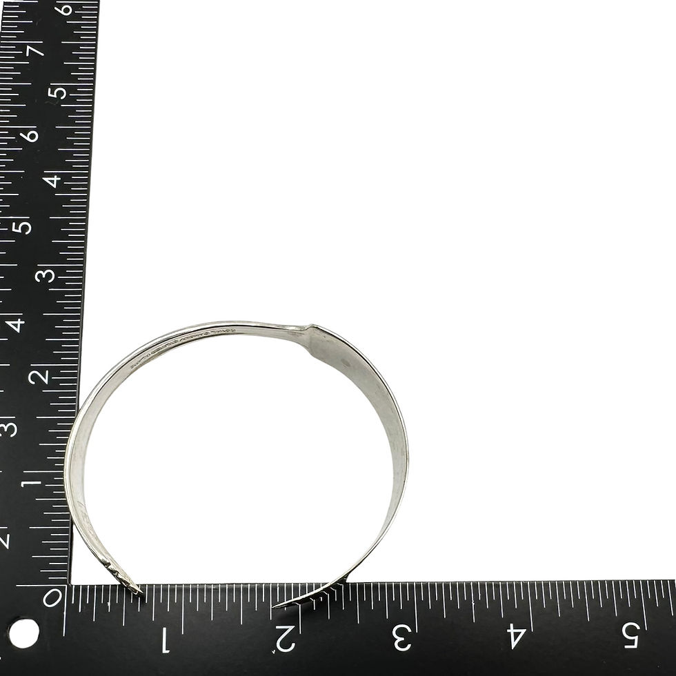 Thumbnail: Knife handle cuff. 