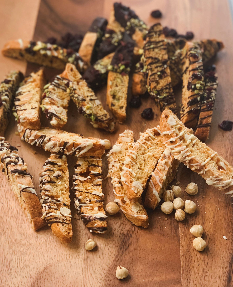 Christmas (white chocolate and hazelnut / dark chocolate, cranberry and pistachio) biscotti
