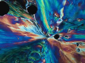 Thumbnail: Acetylsalicylic acid (aspirin) fusion preparation in crossed polars.
