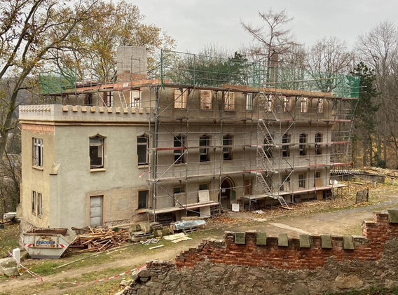 Huttenburg ohne Dach