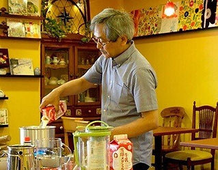 神原チャイ