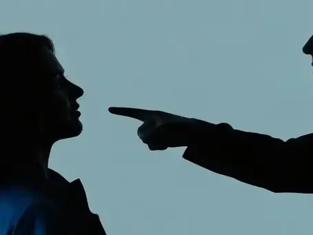 Narcisismo: Conheça o Transtorno e as Estratégias de Defesa