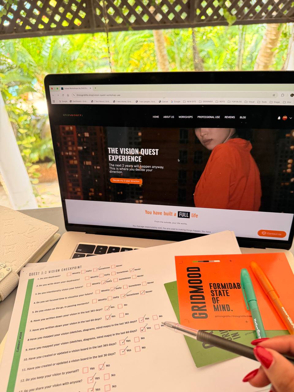 Vision Quest online workshop setup with workbook for structured thinking and vision clarity