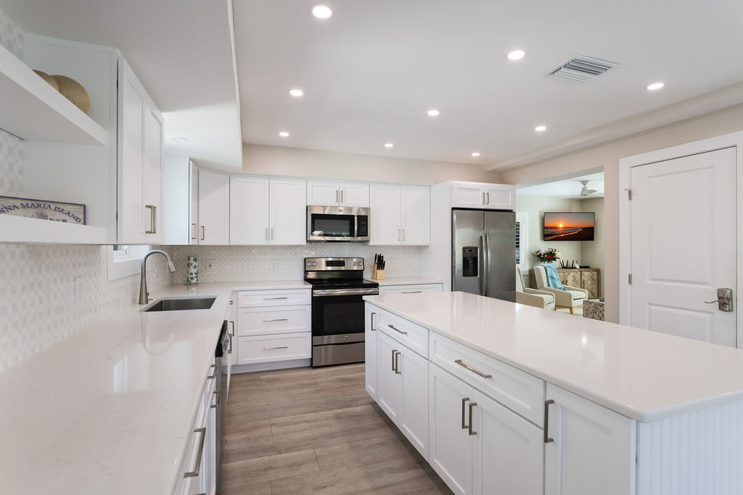 Gourmet kitchen